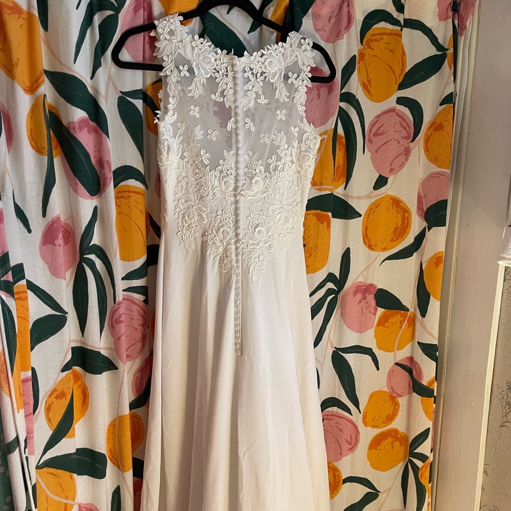 Wedding dress